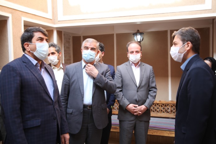 افتتاح اقامتگاه بوم گردی گیتی یزد با حضور دکتر محمدصالح جوکار و دکتر جمالی نژاد