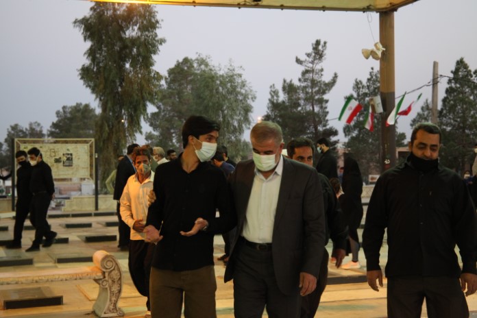 حضور محمدصالح جوکار در گلزار شهدای خلدبرین و ادای احترام به مقام شامخ شهدای انقلاب