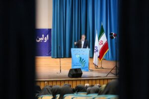 اولین اجلاس سراسری مدیران مدارس استان یزد با حضور و سخنرانی دکتر جوکار